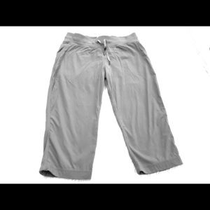 2 pair of Lululemon athlete studio crop pants.